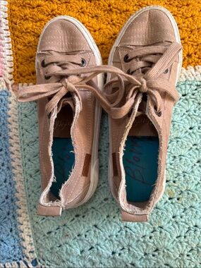Blowfish Women's Blush Canvas Lace-Up Sneakers